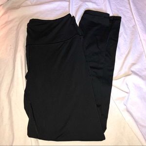 Victoria’s Secret Sport black leggings